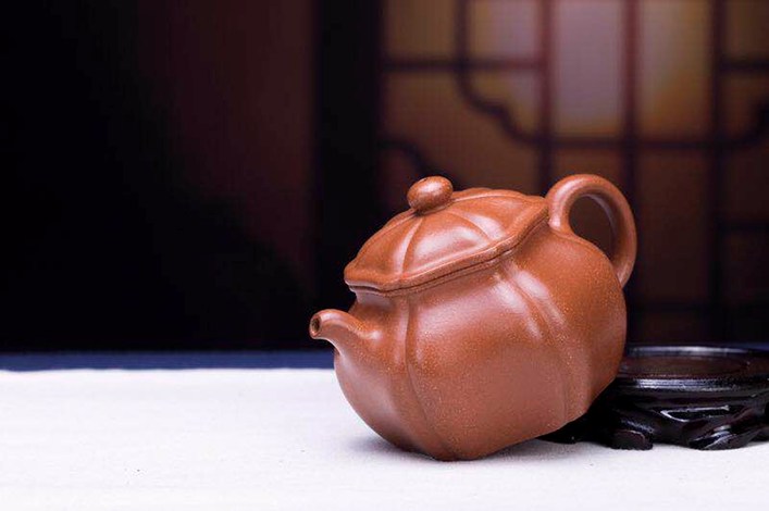 ẤM HẠ QUÌ