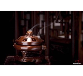 Lư Trầm Đồng Thương hiệu: Trần Xảo Sanh【陈巧生】 Tên Lư: Sư Nhĩ Bát Quái Huân Lô