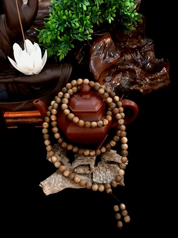 Vòng Tay Trầm Hương 108 Hạt 8 li