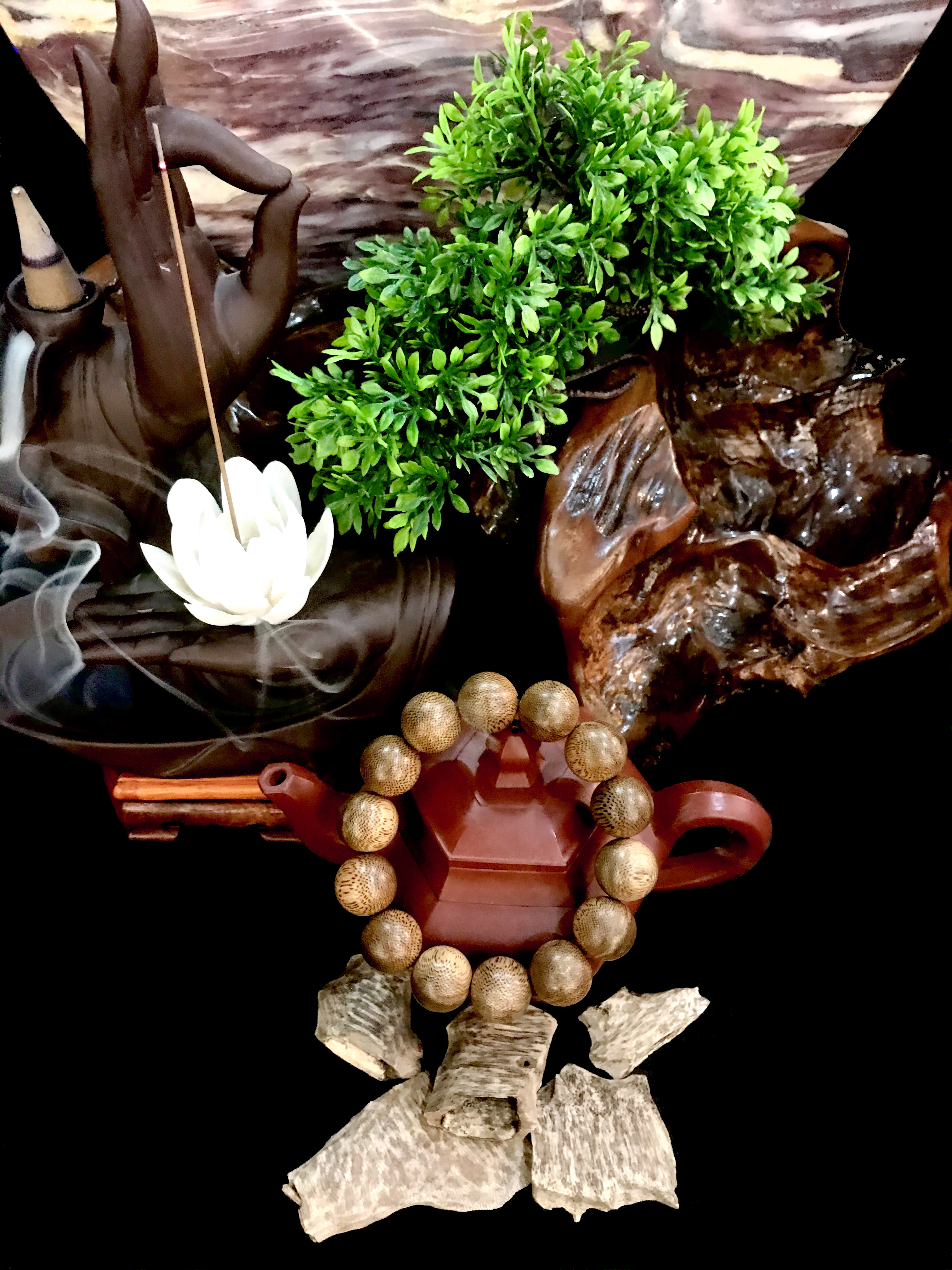 Vòng Tay Trầm Hương Tròn 16 li